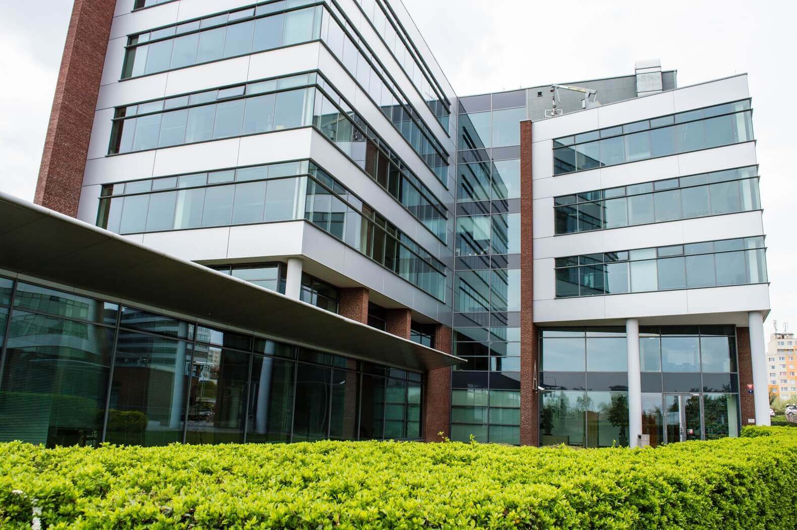 包一車位 大型屋苑 豪華靚裝 筍價